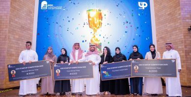 الأمير خالد بن الوليد يكرّم الفائزين بمسابقة الجامعة العربية المفتوحة للمشاريع الناشئة